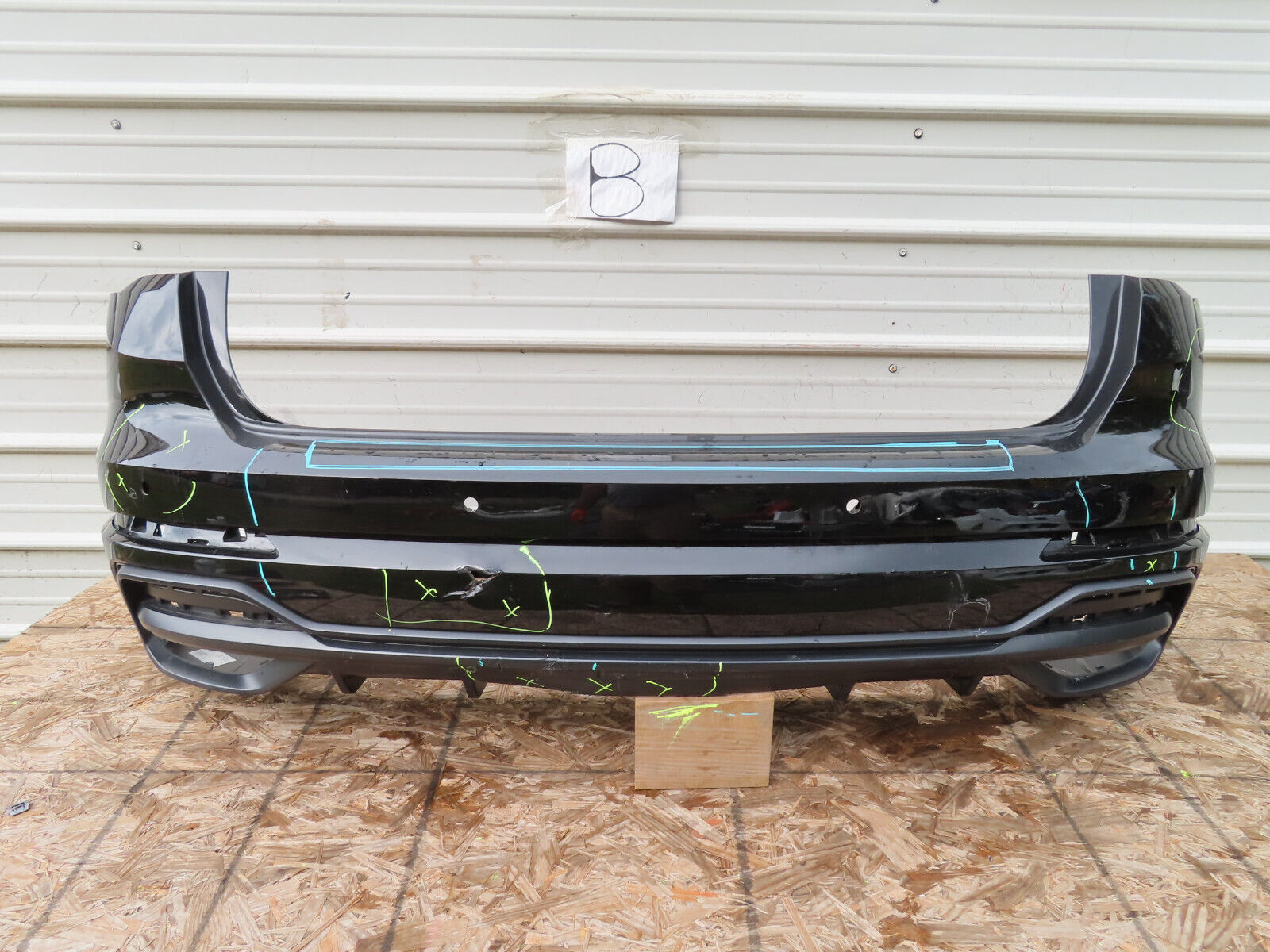 Rear Bumper Kit | AUDI Q3 2022 Rear Bumper Kit | AUDI Q3 2022