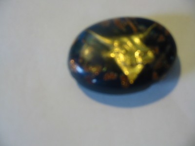 Vintage BOLO TIE STEER BULL HEAD GOLD FLAKE in LUCITE RESIN blue approx 1 1/2''