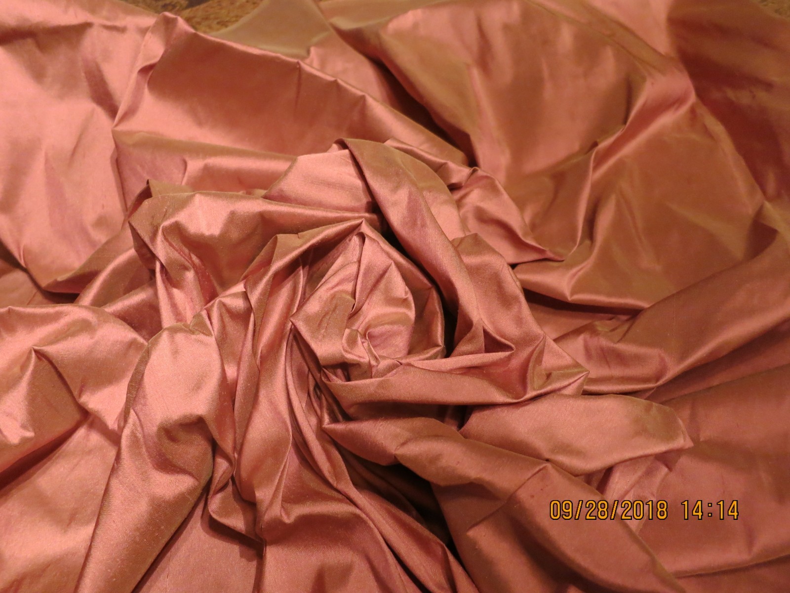 NEW ARR PINK ROSE  DUPIONI SILK ANTIQUE DOLL FRENCH  GERMAN DOLL DRESS 26X12 S56