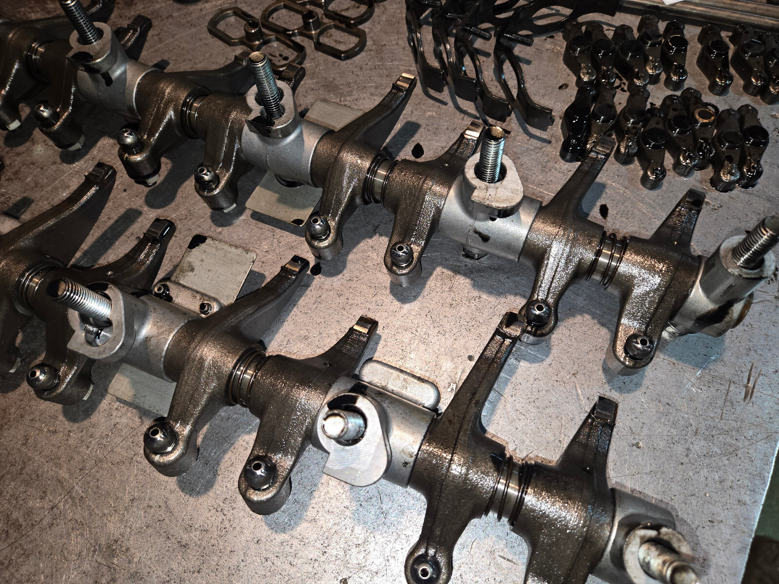 2011-2015 Chevy GMC 6.6 LML DURAMAX VALVETRAIN ROCKER ARMS LIFTERS REF8222 - Picture 2 of 10