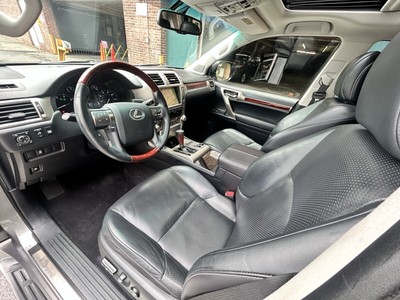 image 8 of interior