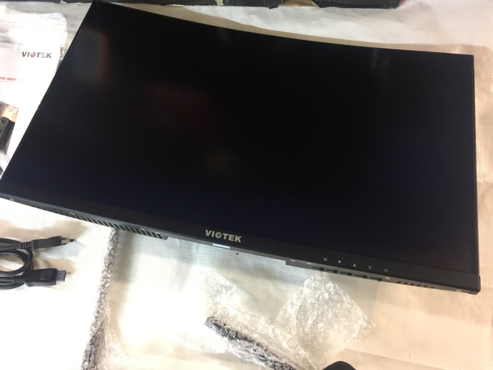Viotek GN24CB 24-Inch Curved Gaming Monitor with Speakers