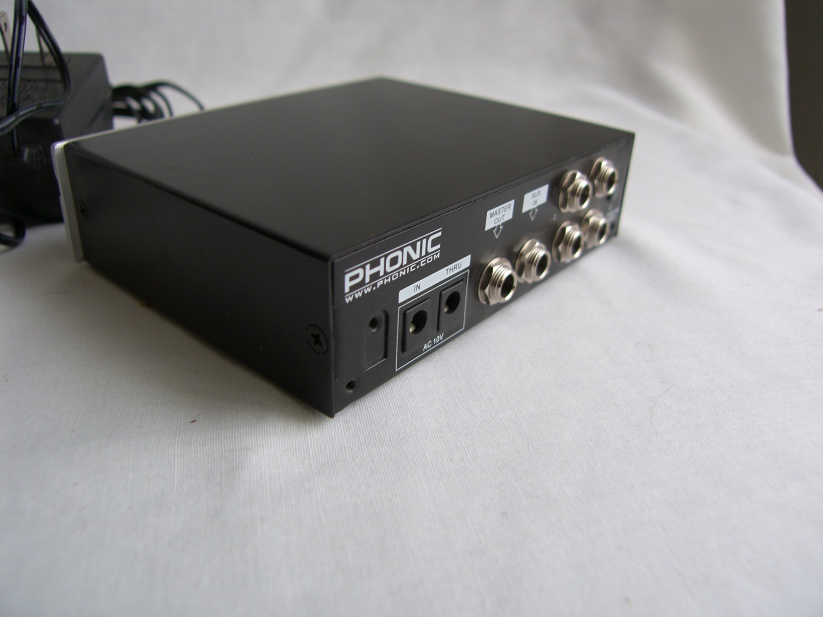 Phonic Micro 1 Microphone Preamp 4 Channel Inputs 1/4 Jack Mini Mixer Mint Cond.
