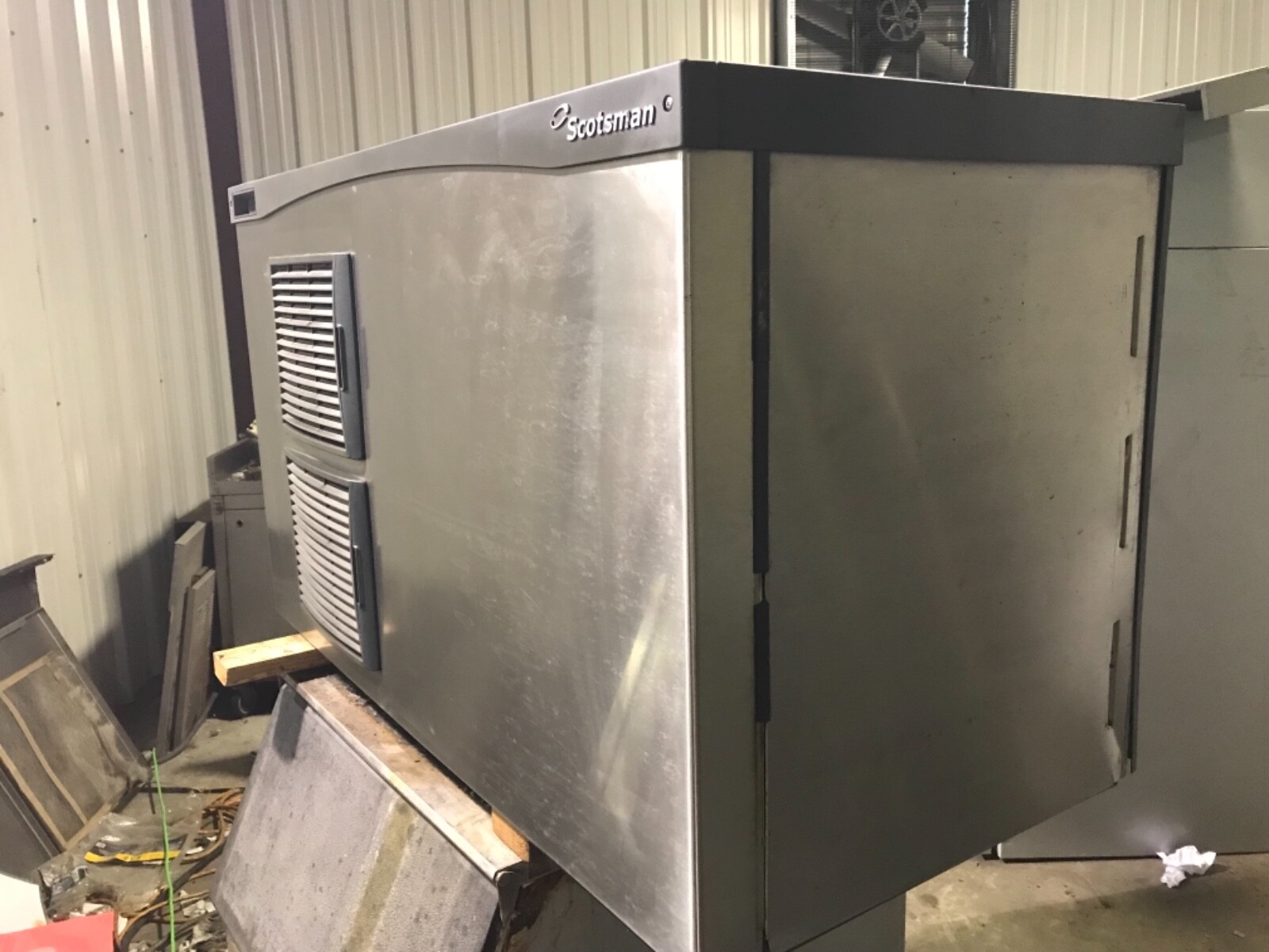 Scotsman C1848SA-32A cube ice machine