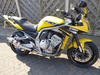 YAMAHA FAZER 1000 02 REG UPSIDE DOWN FRONT END BILLET TOP YOKE UNDER TRAY HUGGER