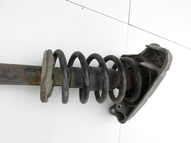 Audi A4 8E B6 00-04 Kombi Stossdämpfer Federbein Vorne Links Audi A4 8E B6 00-04 07.06.2002 8E0413031CC gebraucht Vorschau 3