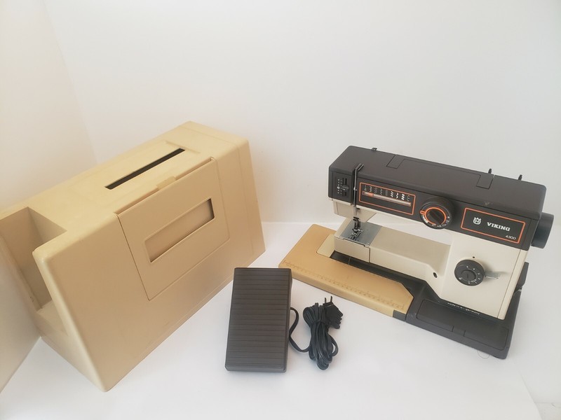 Vintage Husqvarna Viking Sewing Machine Model 4300