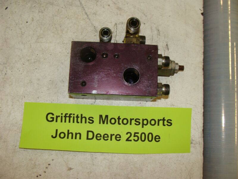 JOHN DEERE 2500e b? greens mower TCA13897 valve control block body sauer danfoss