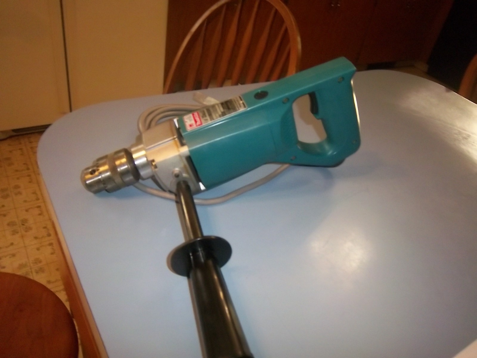 MAKITA 1/2 DRILL NEW DISPLAY MODEL NO CHUCK KEY 6301LR