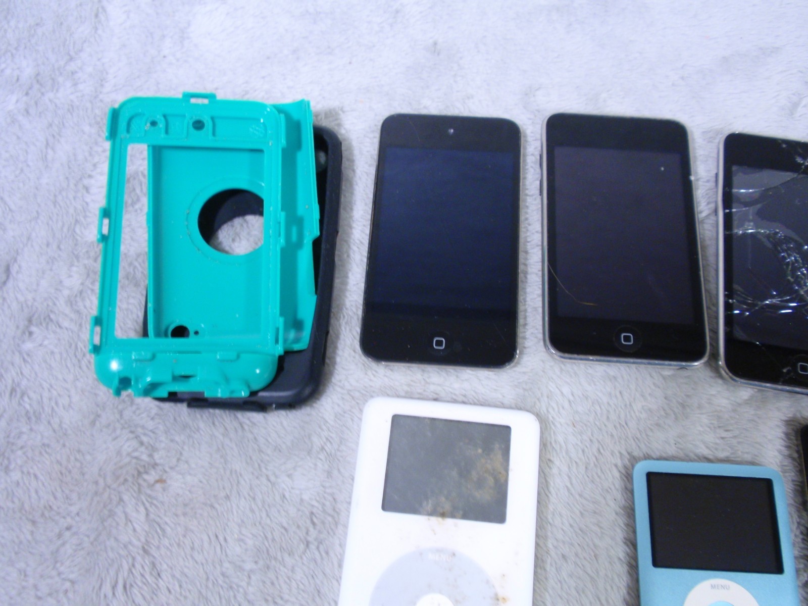 11-Apple iPod LOT 32GB 8GB 4GB A1367 A1236 A1137 A1204 A1373 Nano PARTS AS IS