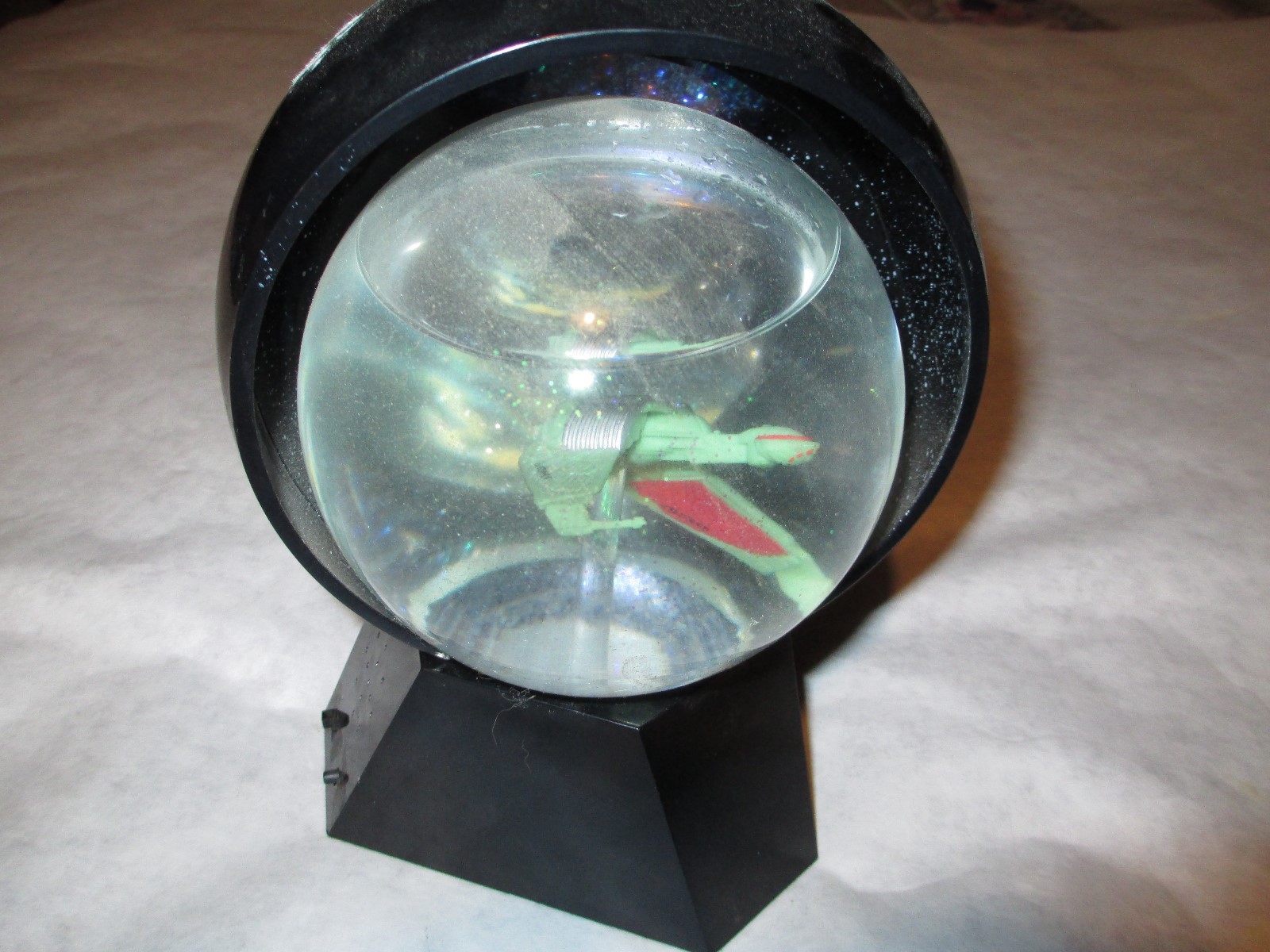 Star Trek TNG Klingon Bird Of Prey Lighted Musical Star Water Globe Halodome