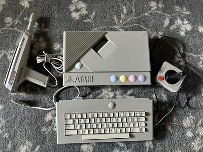 Atari XE Video Game System (XEGS) Computer with Keyboard And Controllers.