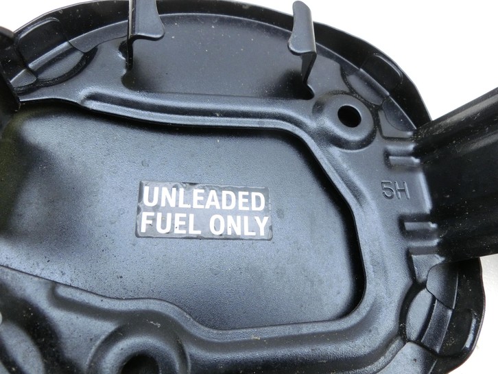 Toyota Auris II E18 12-15 Tankdeckel Tankklappe H2 Toyota Auris II E18 12-15 23.10.2013 7735002100 gebraucht Vorschau 4