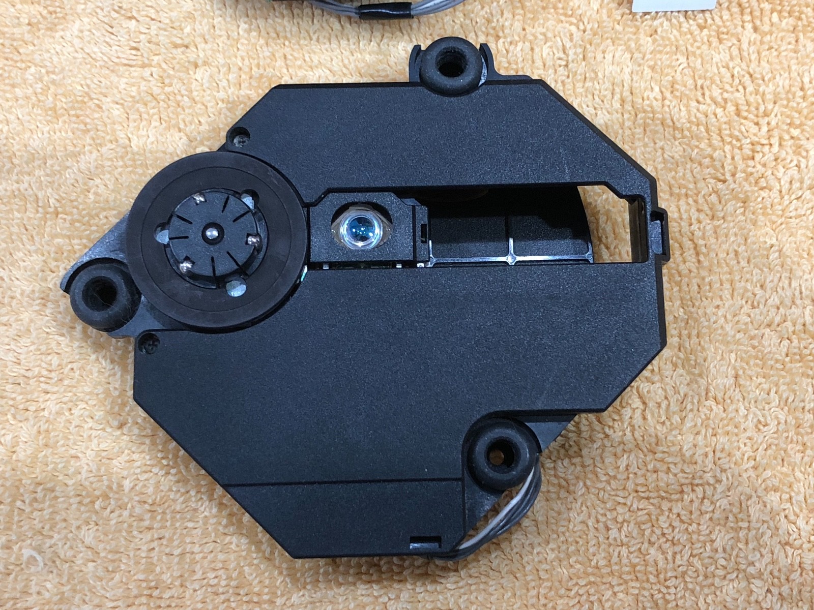 TWO PS1 Lasers (KSM-440ADM)