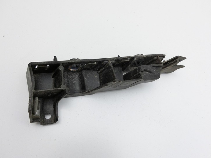 Audi A6 4G 11-14 Kombi Aufnahme Führung Stoßstange Links Vorne Audi A6 4G 11-14 11.04.2012 4G0807283 gebraucht Vorschau 4