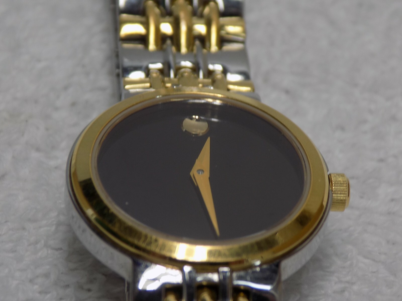 MOVADO MUSEUM FACE TWO TONE BLACK DIAL LADIES WATCH QUARTZ