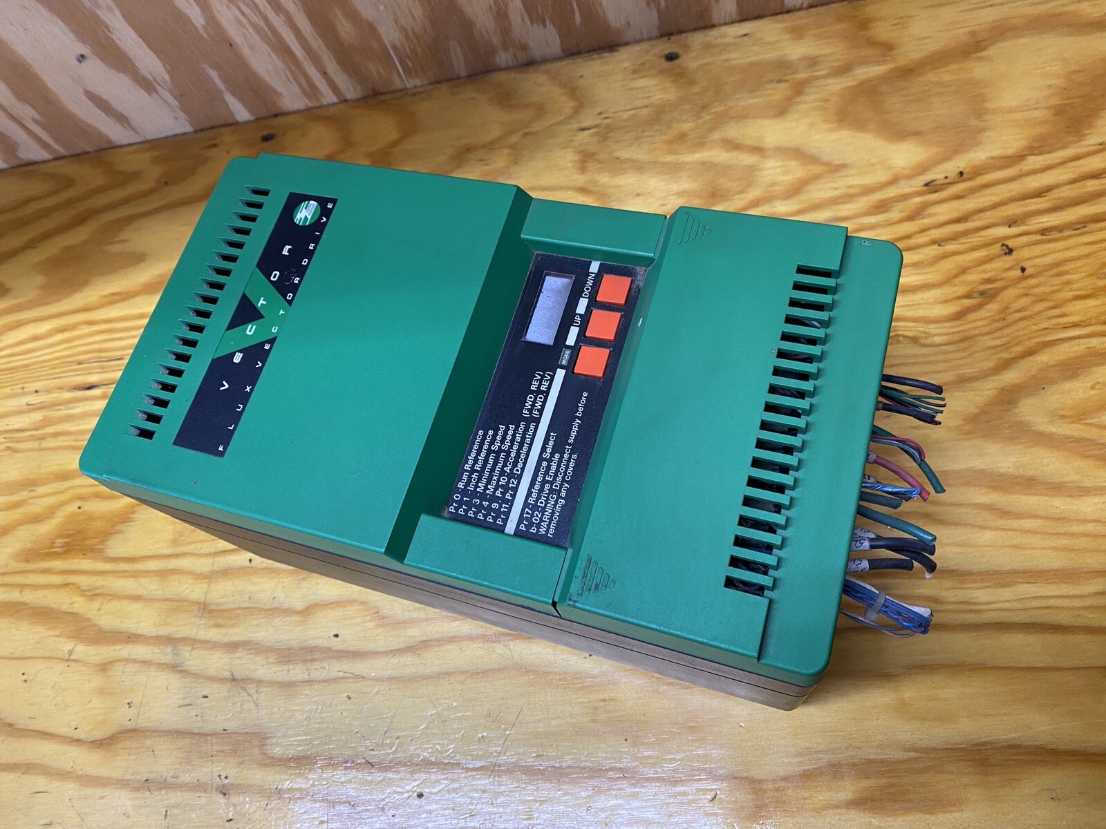 Technical control. Привод control techniques dbe 420. частотно регулируемые приводы. частотно-регулируемые приводы низкого напряжения. ska1200055,control techniques.