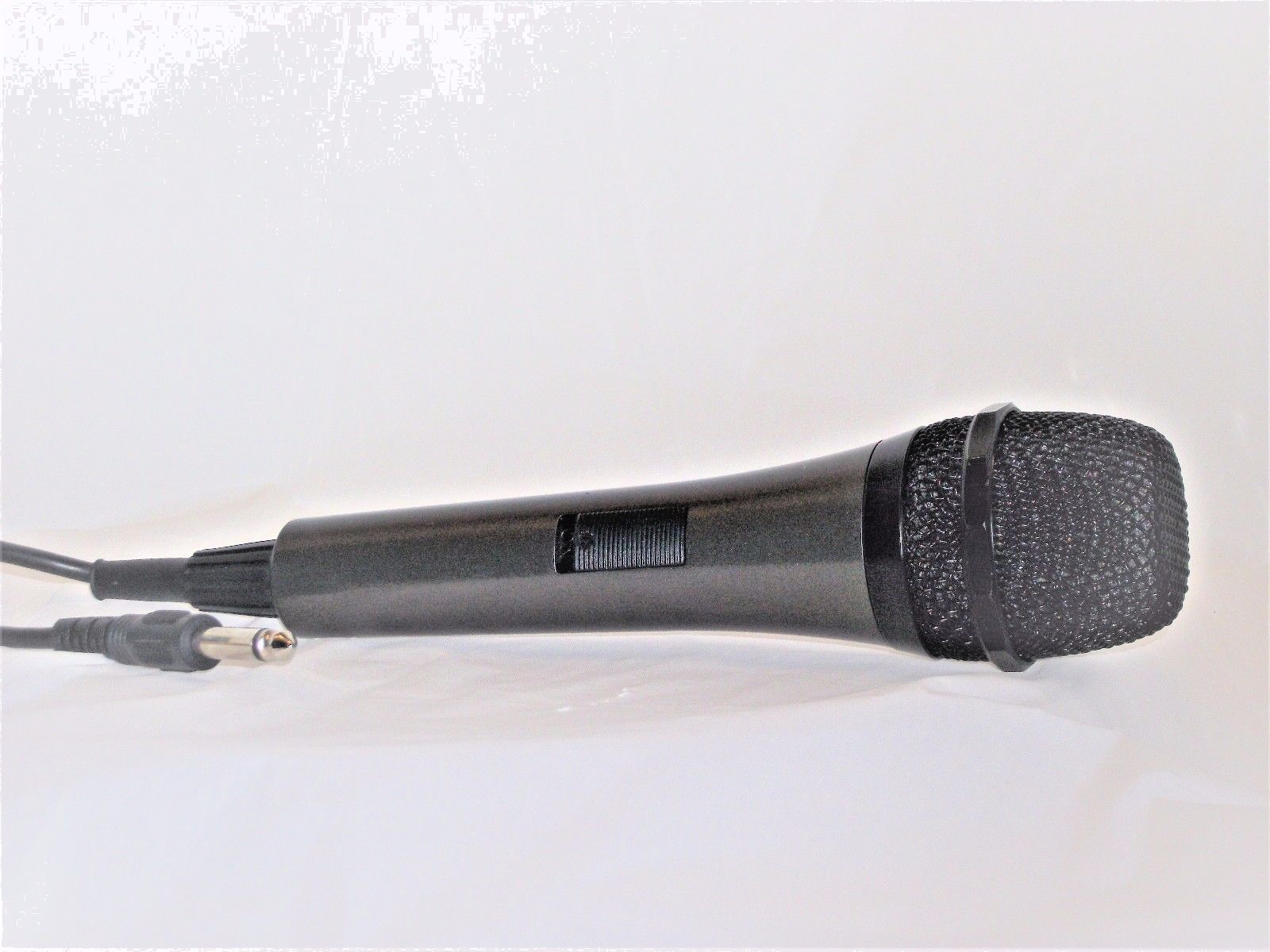 High Grade Low Noise Microphone with 6 foot cable