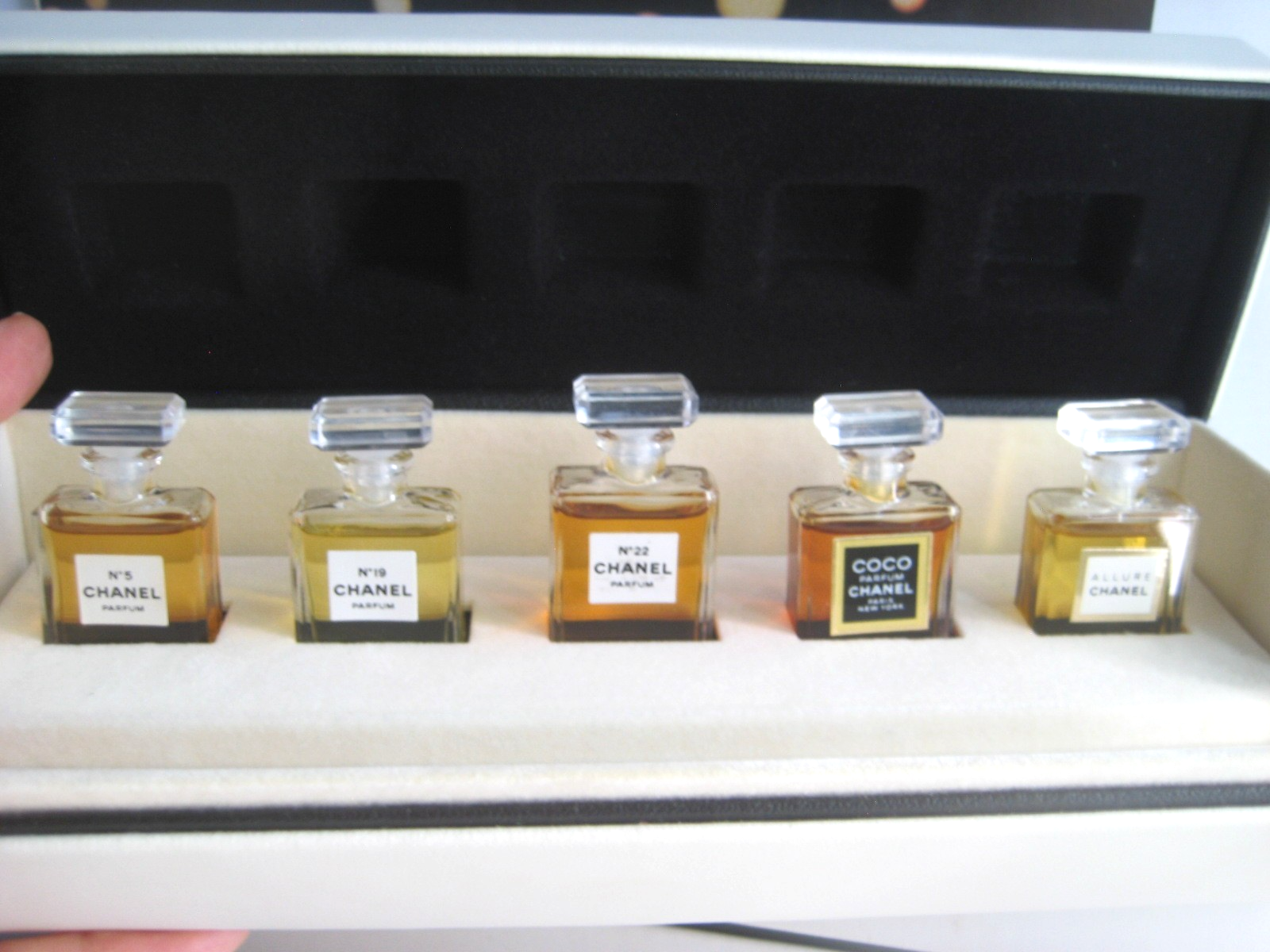 🎁Vintage wardrobe Mini Set **PARFUM Chanel No 5 19 22 Allure Coco