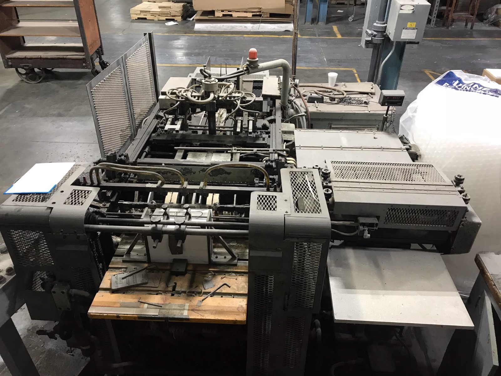 Smythe casemaker model CM 61 & Pot devin D 30