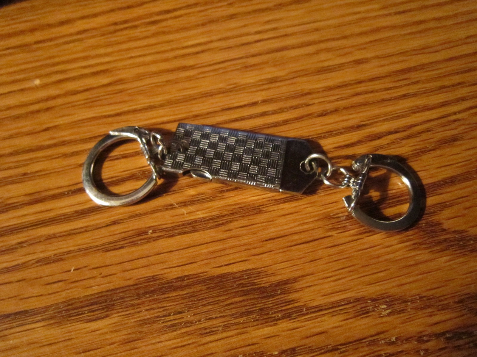 Keychain Windsor Silver Color Pull Apart Key Ring Possible Vintage FREE SHIP