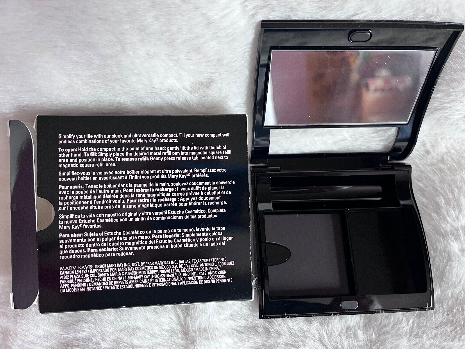 MARY KAY MAGNETIC BLACK COMPACT 017362 UNFILLED NEW IN BOX