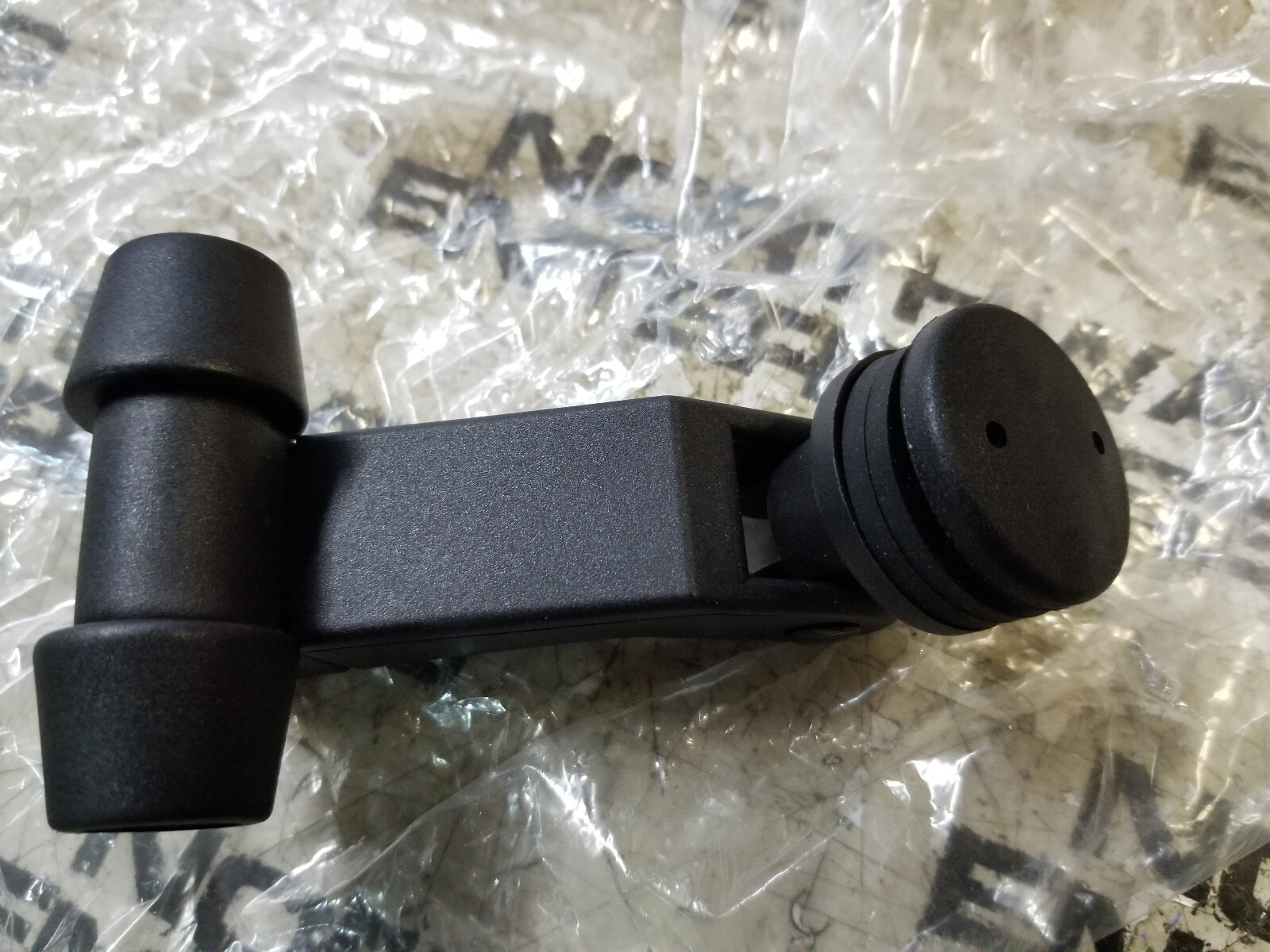 OEM CATERPILLAR 8Y-8294 8Y8294 Glass Bond Window Latch 773F D10R 772 775F - Picture 3 of 5