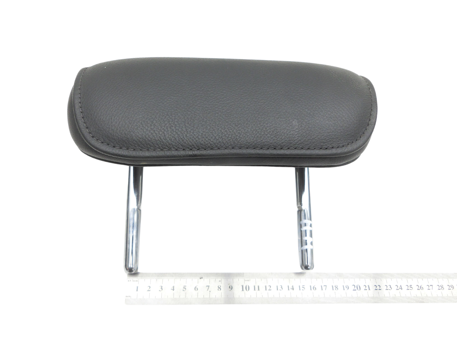 Audi A4 8K B8 11-15 Kopfstütze Mitte Hinten - Bild 1