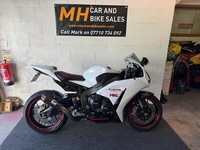 2014 Honda CBR 1000RR Low Miles Race fit exhaust +Re Map Plus extras Superbike P