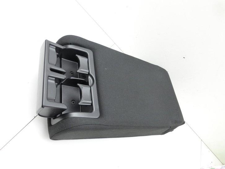 Toyota Avensis T25 06-08 Mittelarmlehne Hinten mit Getränkehalter Toyota Avensis T25 06-08 02.02.2006 gebraucht Vorschau 3