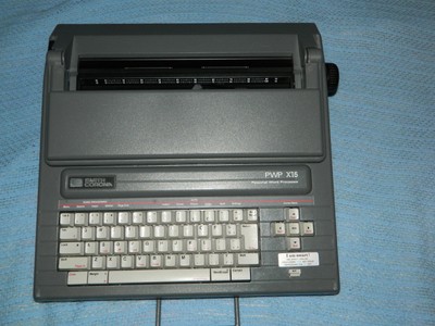 Smith Corona Electronic Typewriter / Word Processor model PWP-X15 with Cover