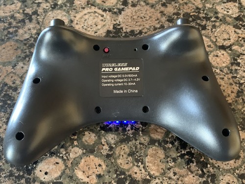 Aftermarket Wireless Pro Bluetooth Gamepad - Black (DOES NOT SYNC)