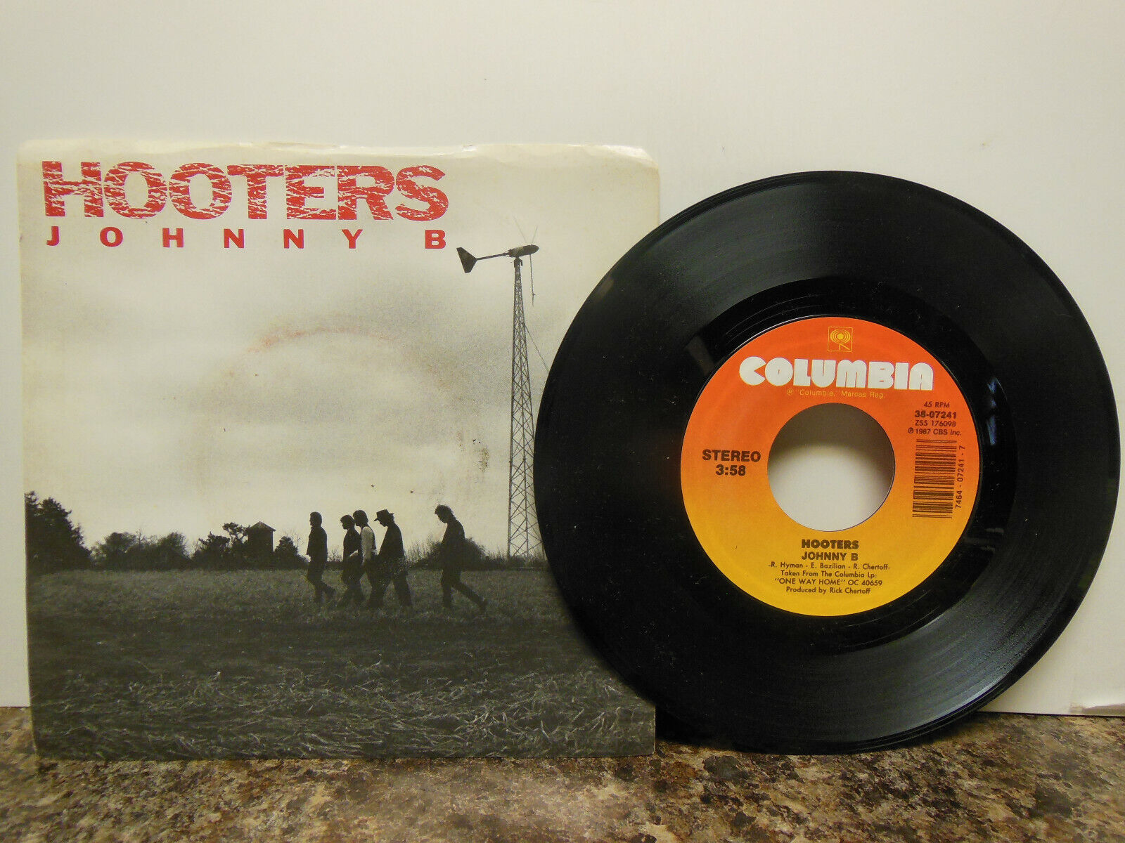 THE HOOTERS: Johnny B / Lucy In the Sky With Diamonds, 45