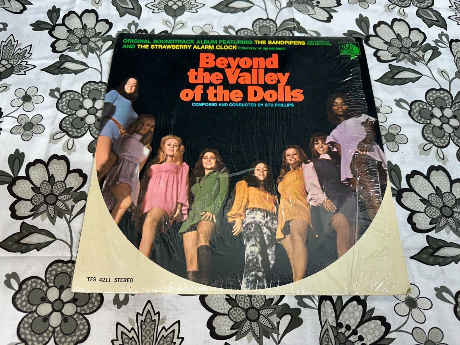 Soundtrack★Beyond The Valley Of The Doll Amazon.com: Beyond the Valley of the Dolls: CDs & Vinyl