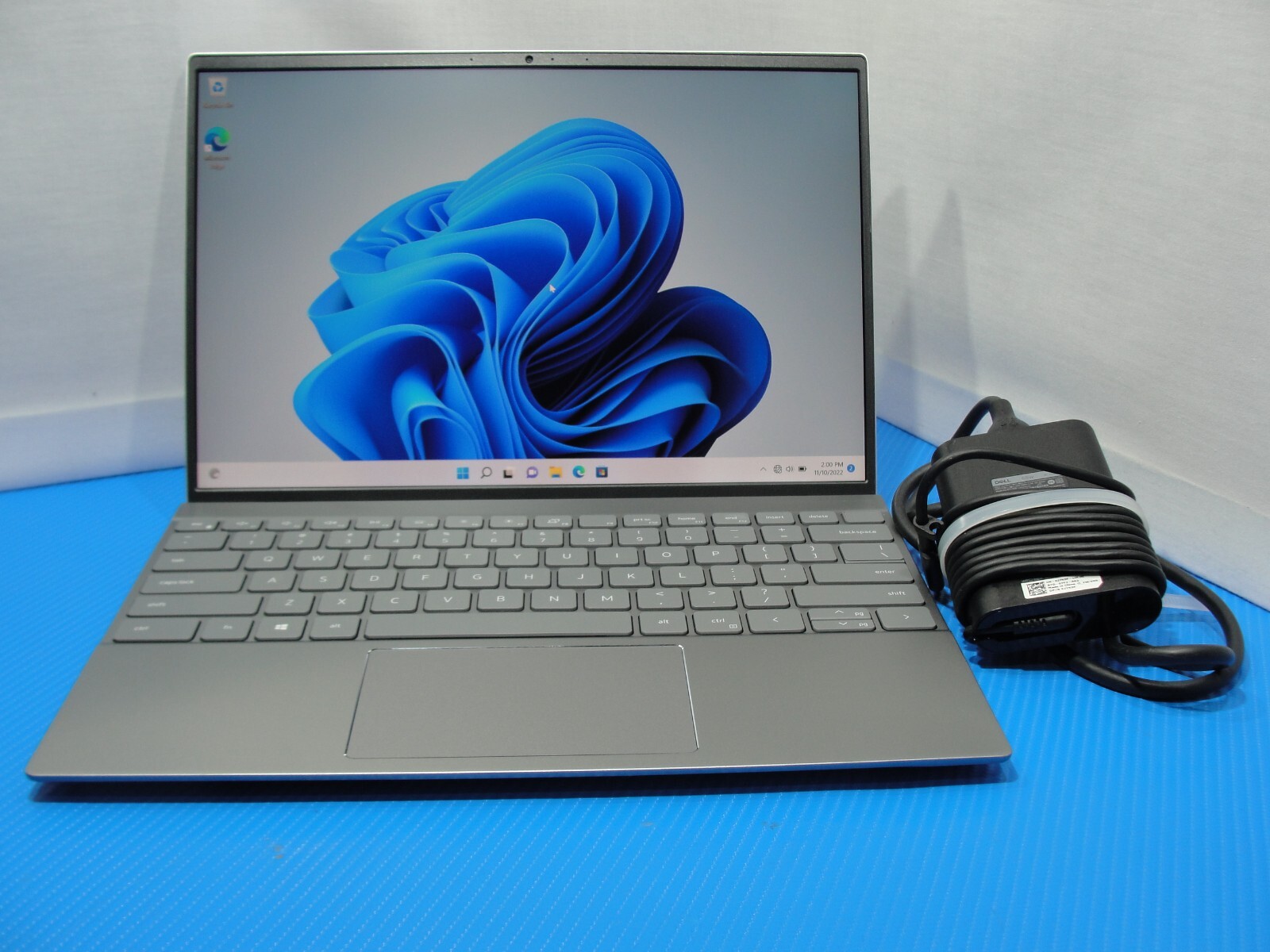 Dell Inspiron 5310 13.3 Dell Inspiron 5310 13.3