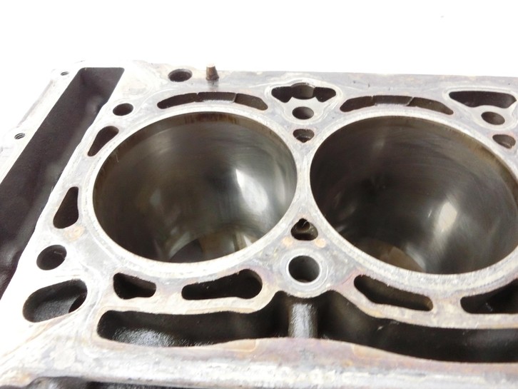 Audi A3 8P 08-13 TFSI 1,8 118KW BZB Motorblock für Motor Audi A3 8P 08-13 13.05.2008 06H103011H gebraucht Bild 6