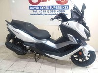 Sym CRUiSYM 125 E5  SUPER SCOOTER     22-REG ONLY 2592   MILES £2999.OTR