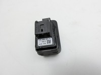 Audi A4 8W B9 15-19 Schalter Öffner Taster für Heckklappe Audi A4 8W B9 15-19 08.08.2017 4M0959831A 99385PR gebraucht Vorschau 4
