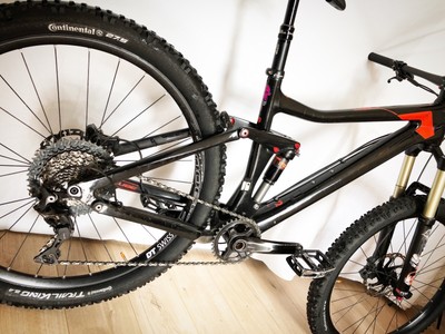 CUBE STEREO RACE 27.5 FULL CARBON MOUNTAIN BIKE - LARGE (giant trek kona enduro)