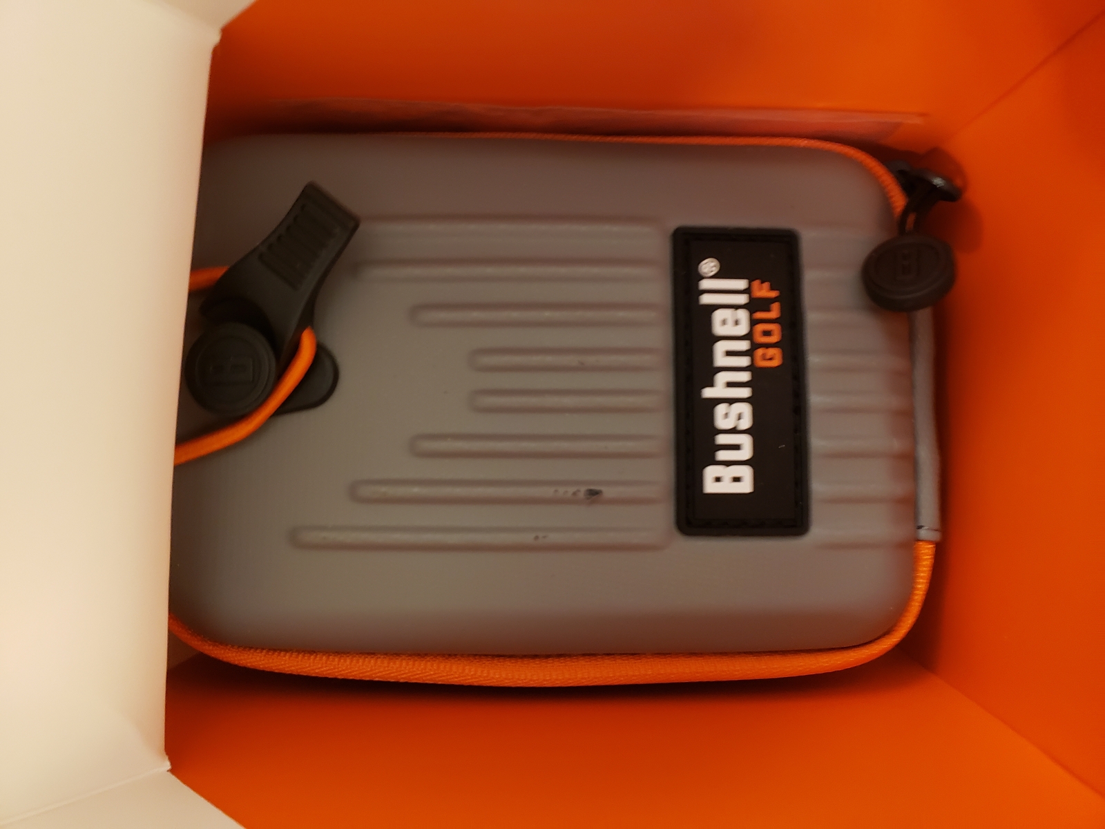 Used - Bushnell Pro XE Laser Range Finder - Slope Switch - Magnetic - Case