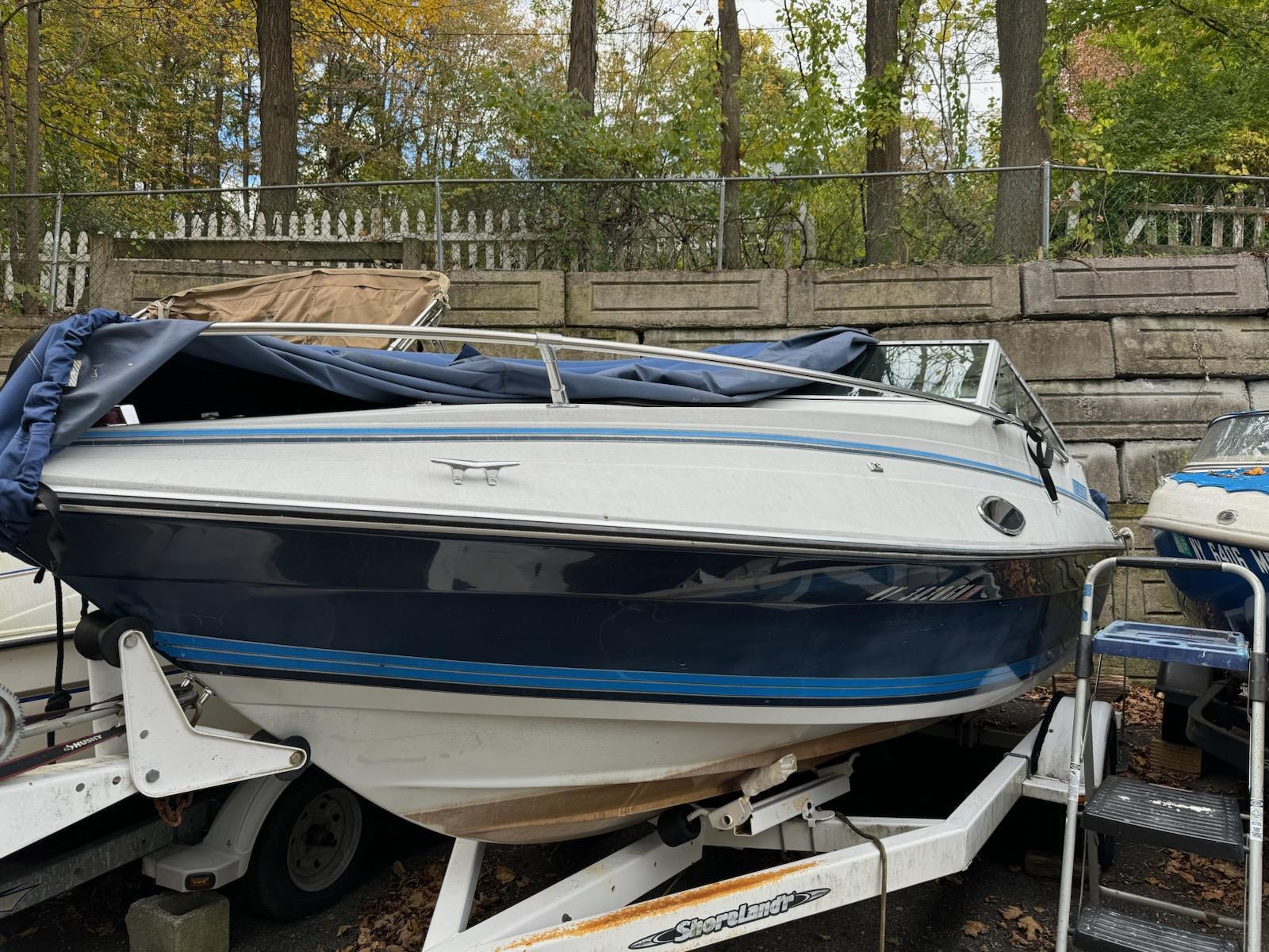 1987 Four Winns Sundowner 19' Boat Located In Mahopac, Ny Has Trailer