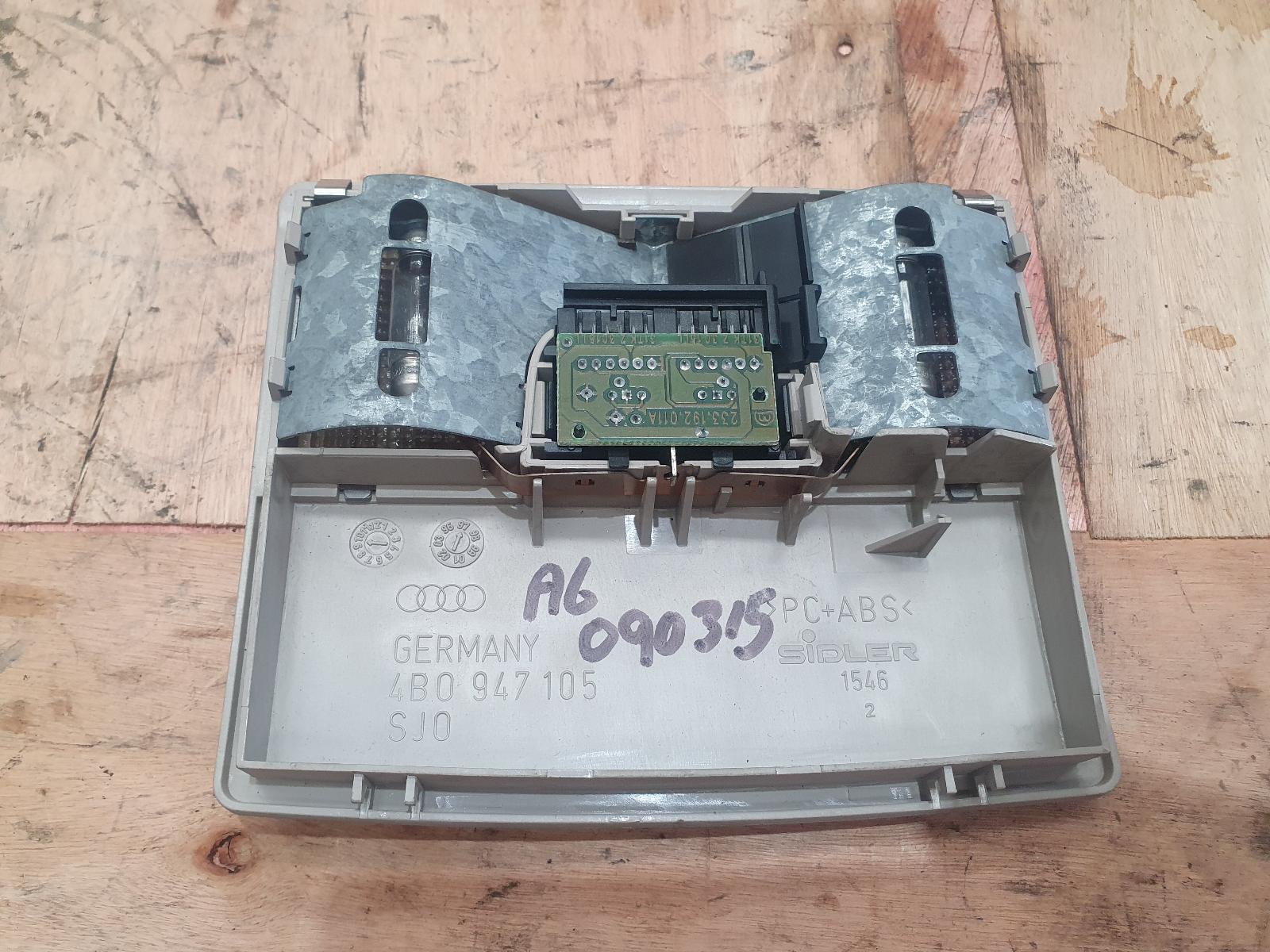 2002 Audi A6 COURTESY LIGHT C5 01/02-12/05 4B0947105 image 3