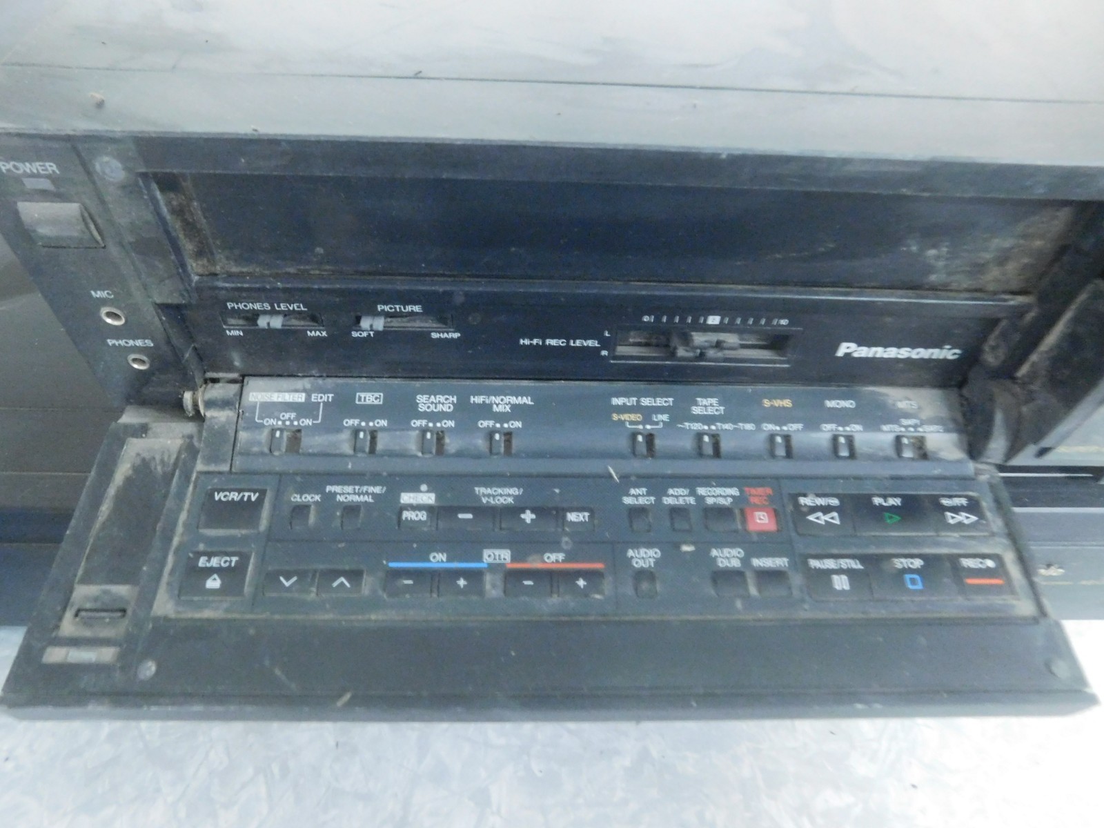 1x Panasonic AG-1970 VHS Recorder Player  *PARTS / REPAIR*