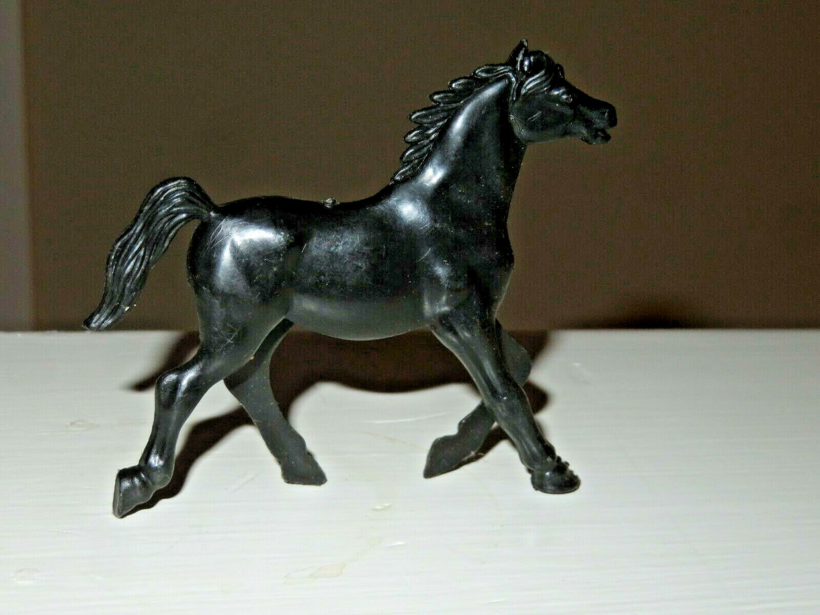VINTAGE PLASTIC HORSE Black Prancing 3.5