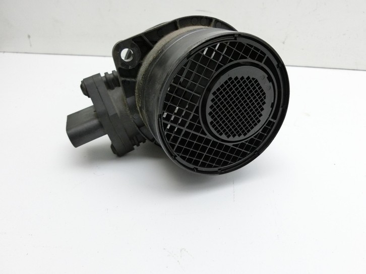 Audi A4 8E B7 04-08 TDI 2,0 103KW Luftmassenmesser Audi A4 8E B7 04-08 12.07.2006 0281002461 074906461B gebraucht Vorschau 3