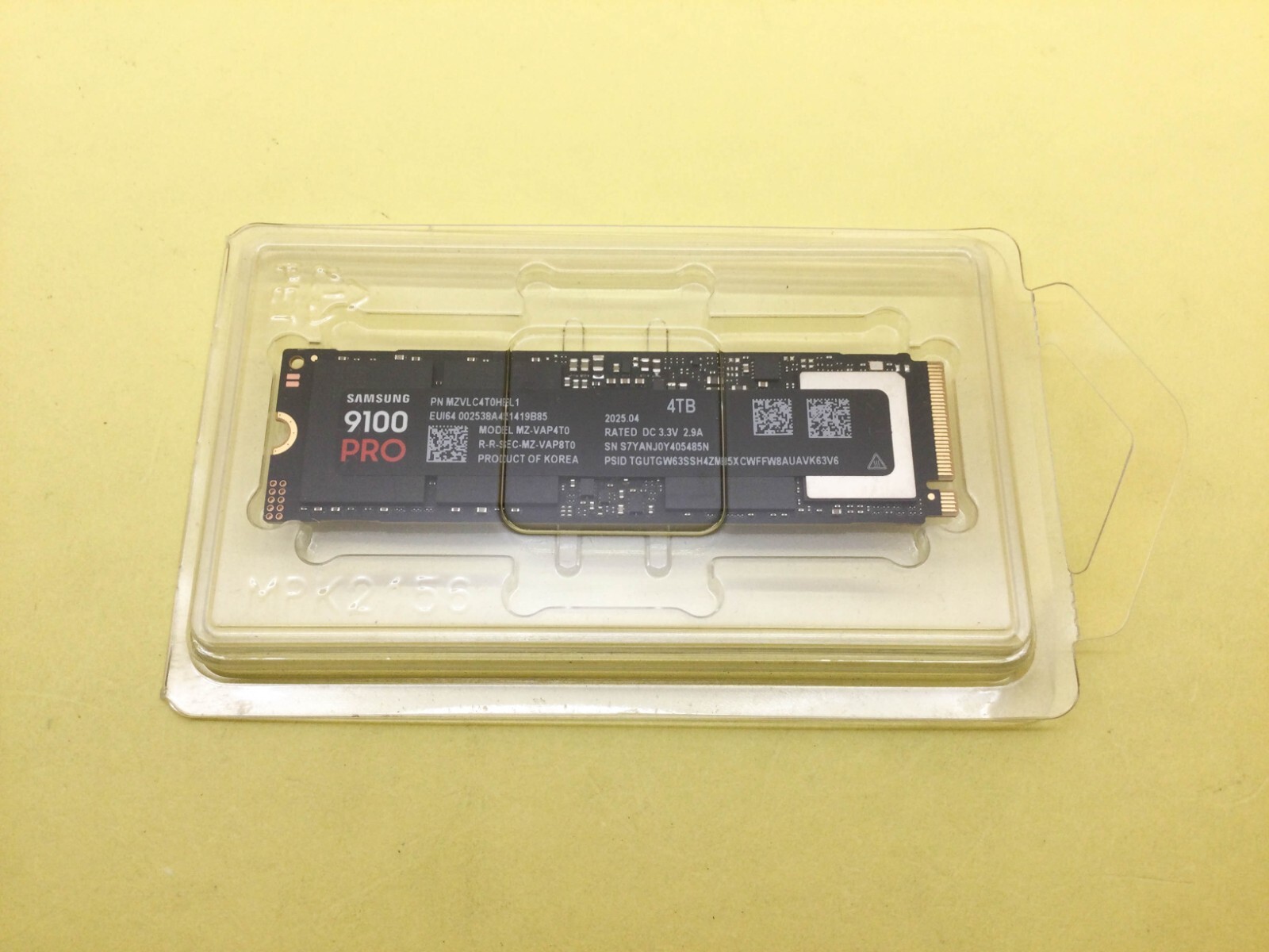 SAMSUNG 9100 PRO 4TB M.2 2280 PCIe 5.0x4 NVMe Internal SSD