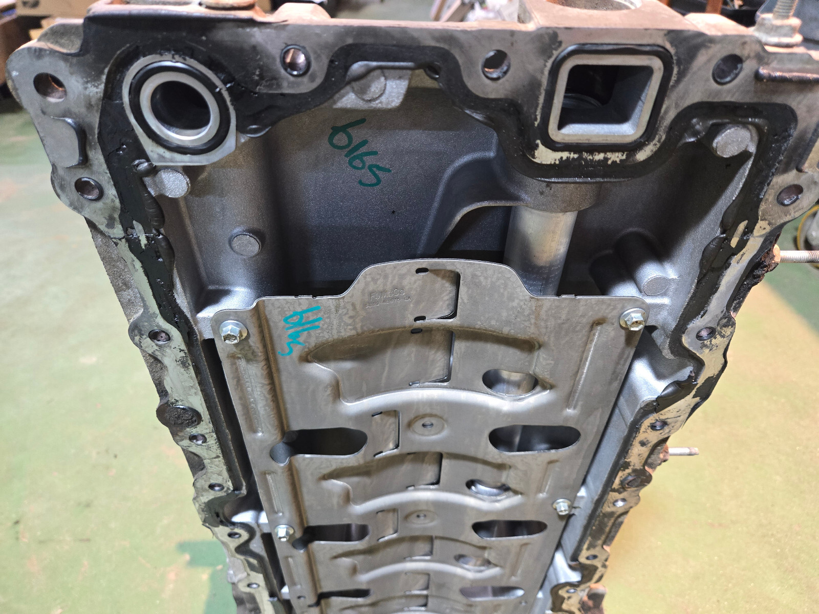 6.7L Powerstroke Upper Oil Pan DC3Q-6676-AC - Picture 10 of 11