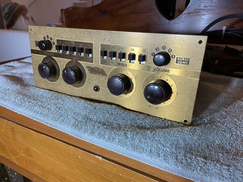 アンプ Macintosh audio compensator model C8 McINTOSH C-8 RECORD COMPENSATOR / VACUUM TUBE PREAMPLIFIER