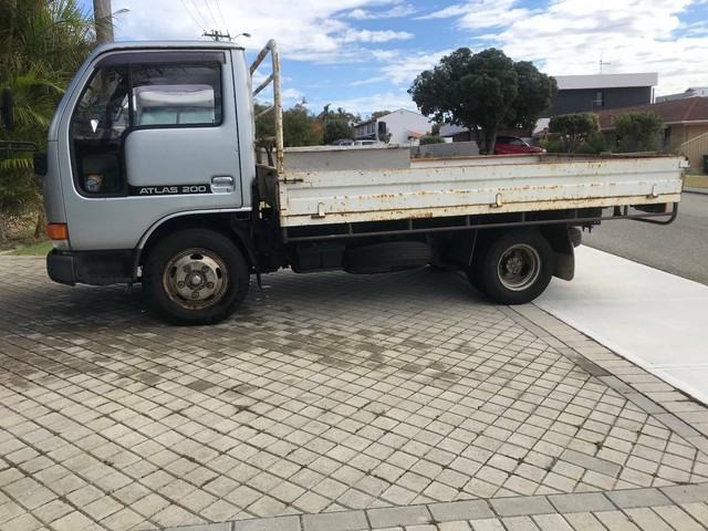 Nissan atlas loco
