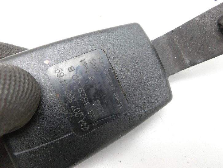 Mercedes A207 E250 10-13 Cabrio Gurtschloss Rechts Hinten Mercedes A207 E250 10-13 31.08.2010 A2078600469... Vorschau 5